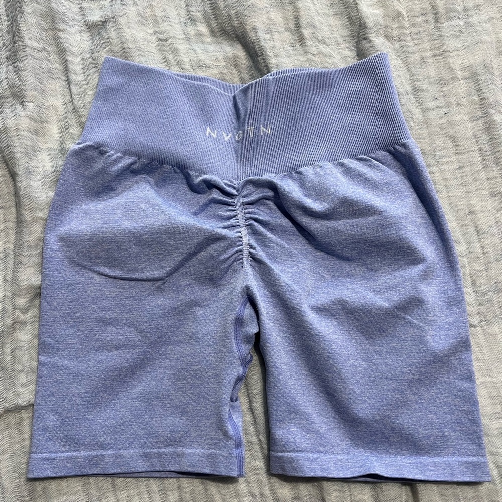 Seamless nvgtn shorts, super cute , perfect condition bought to big - Picture 3 of 4